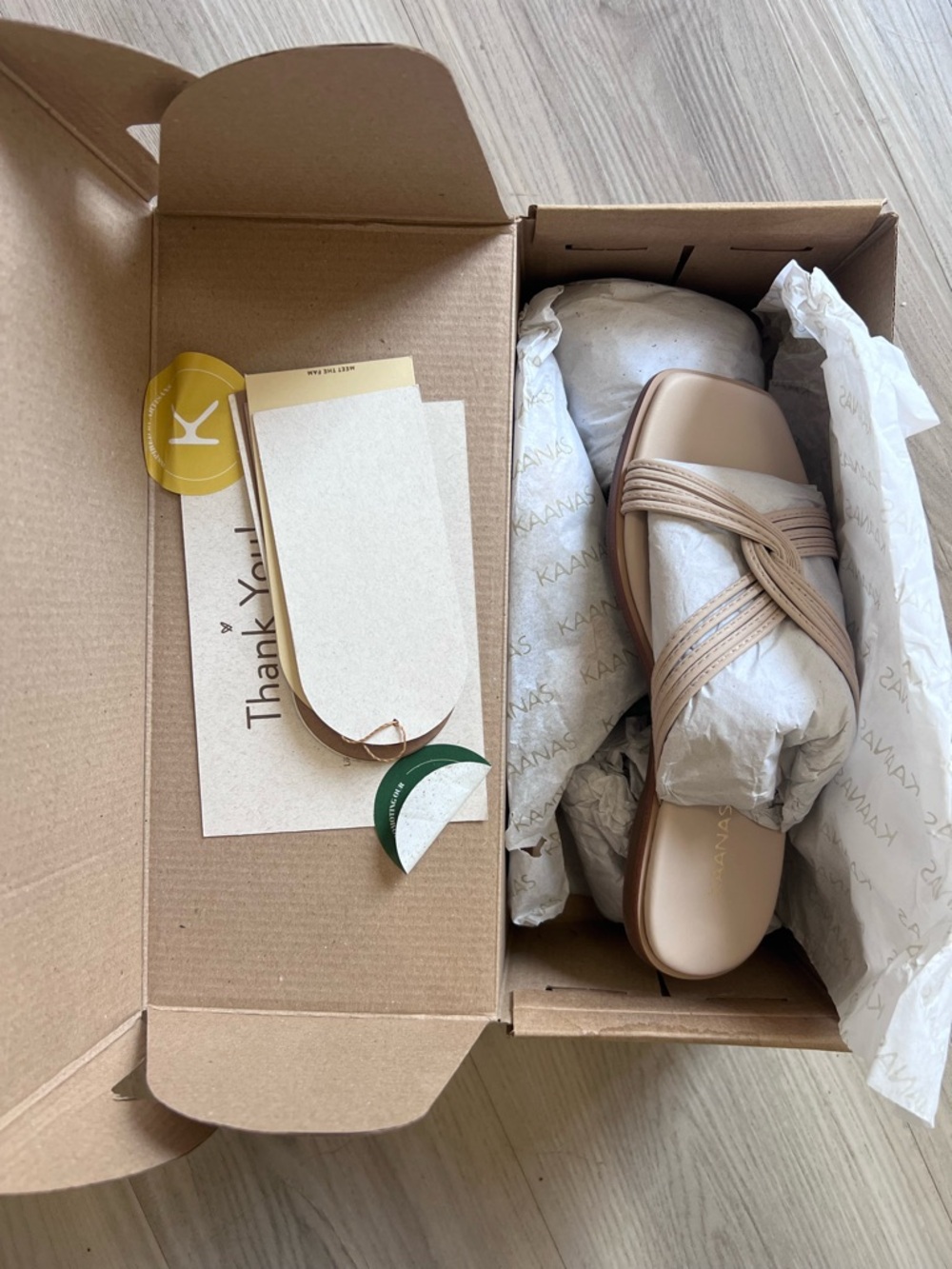 Kaanas Nasu Slide (beige) • msrp $139 NEW in box MSRP $139 size 5 - Picture 4 of 6